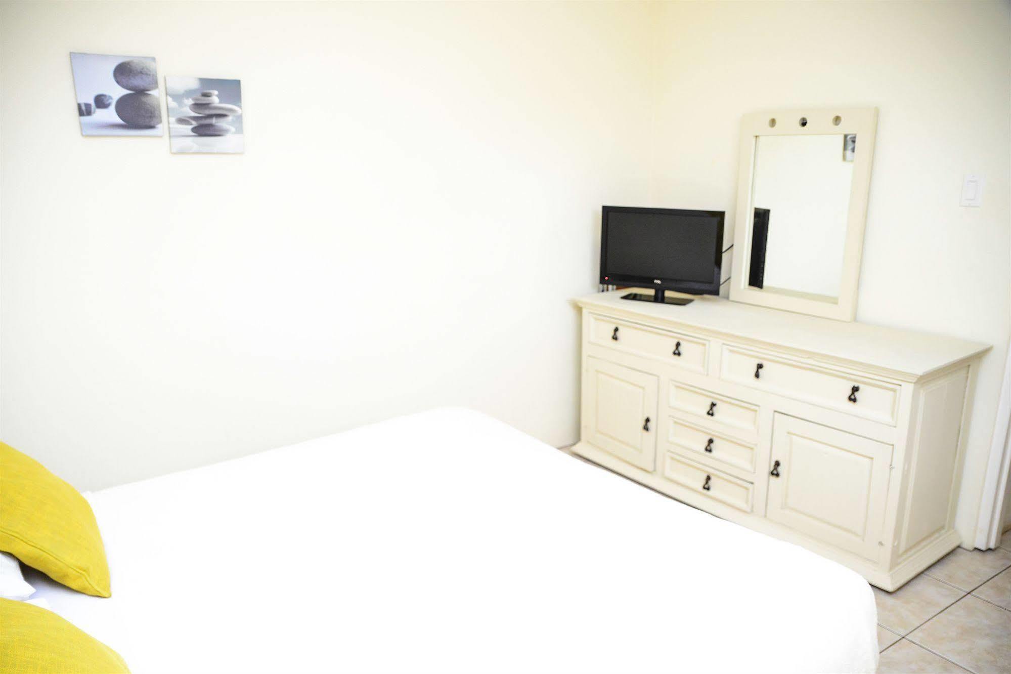 Aruba Tropic Apartments Noord Eksteriør bilde